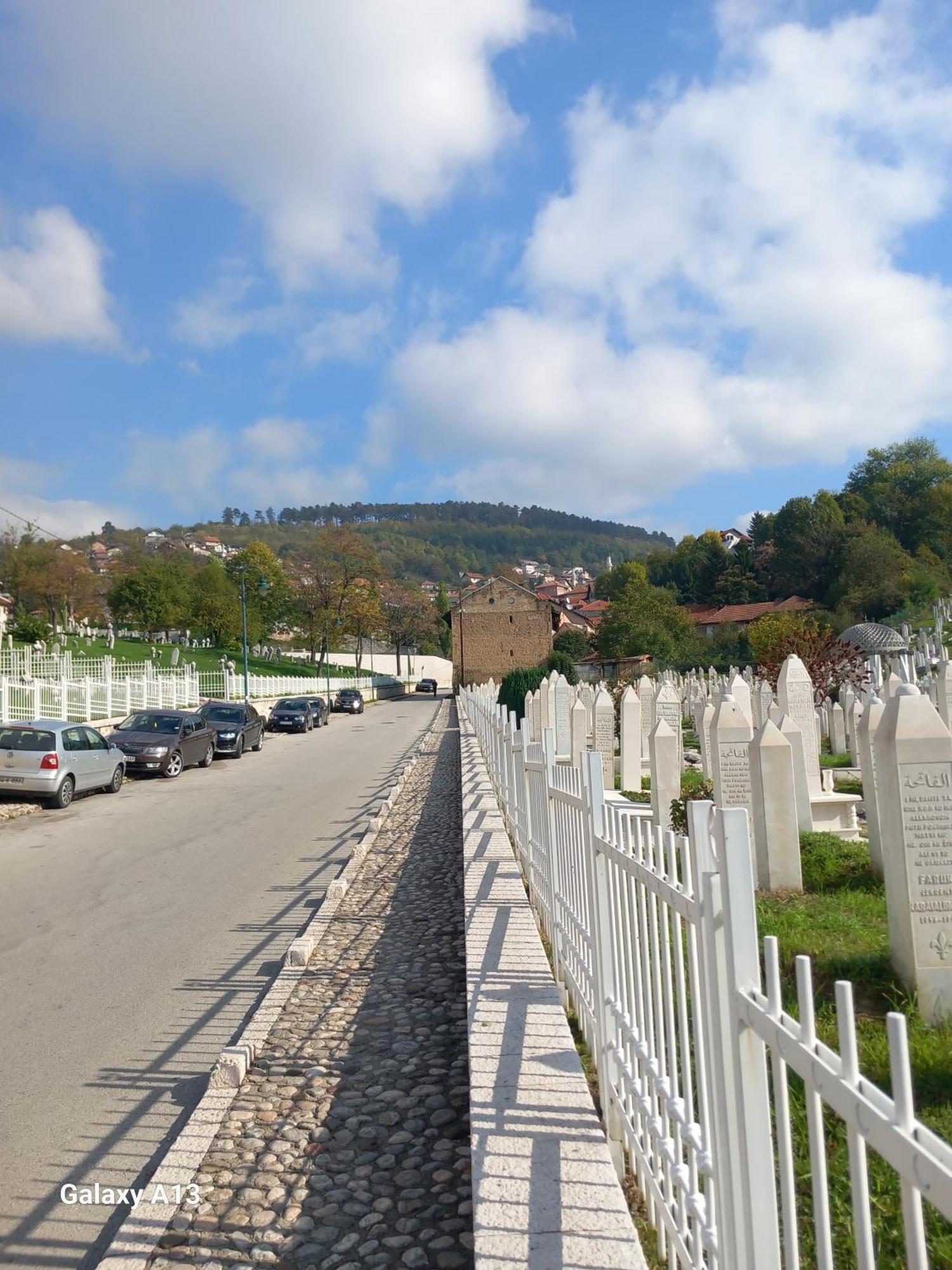 Budget Rooms Vratnik - Amazing Views Sarajevo Luaran gambar