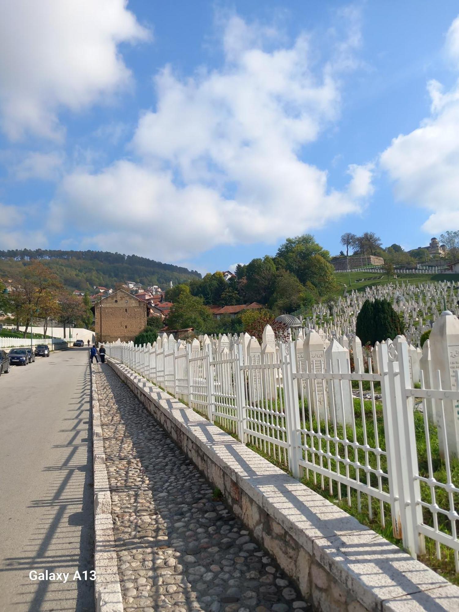 Budget Rooms Vratnik - Amazing Views Sarajevo Luaran gambar