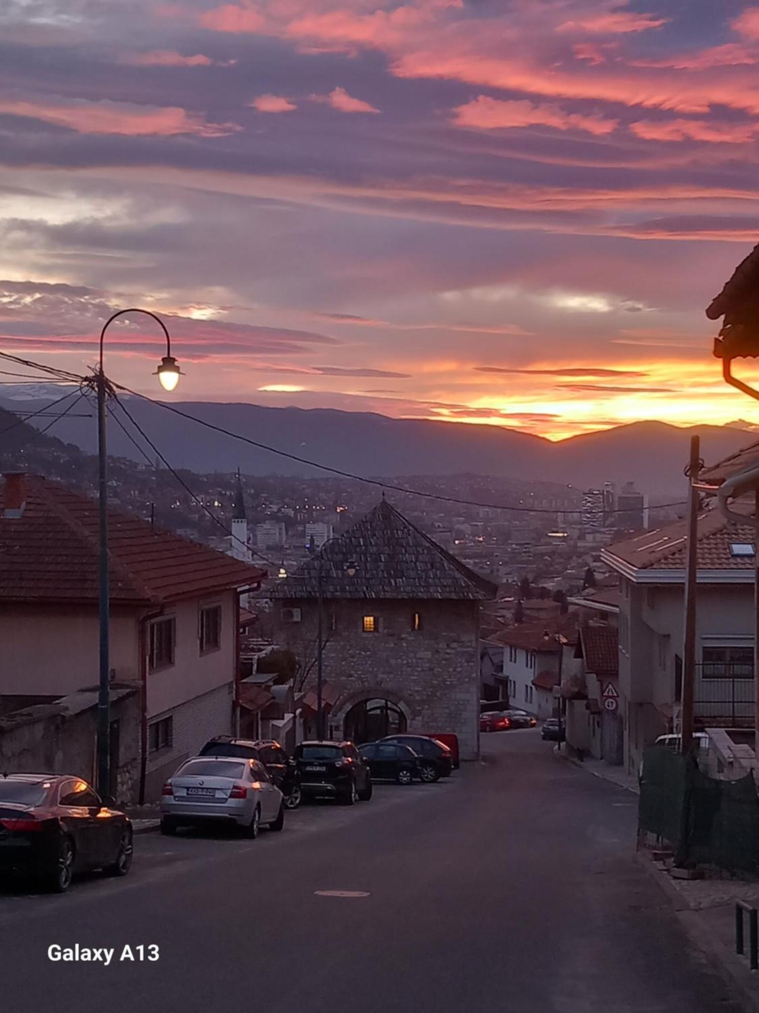 Budget Rooms Vratnik - Amazing Views Sarajevo Luaran gambar